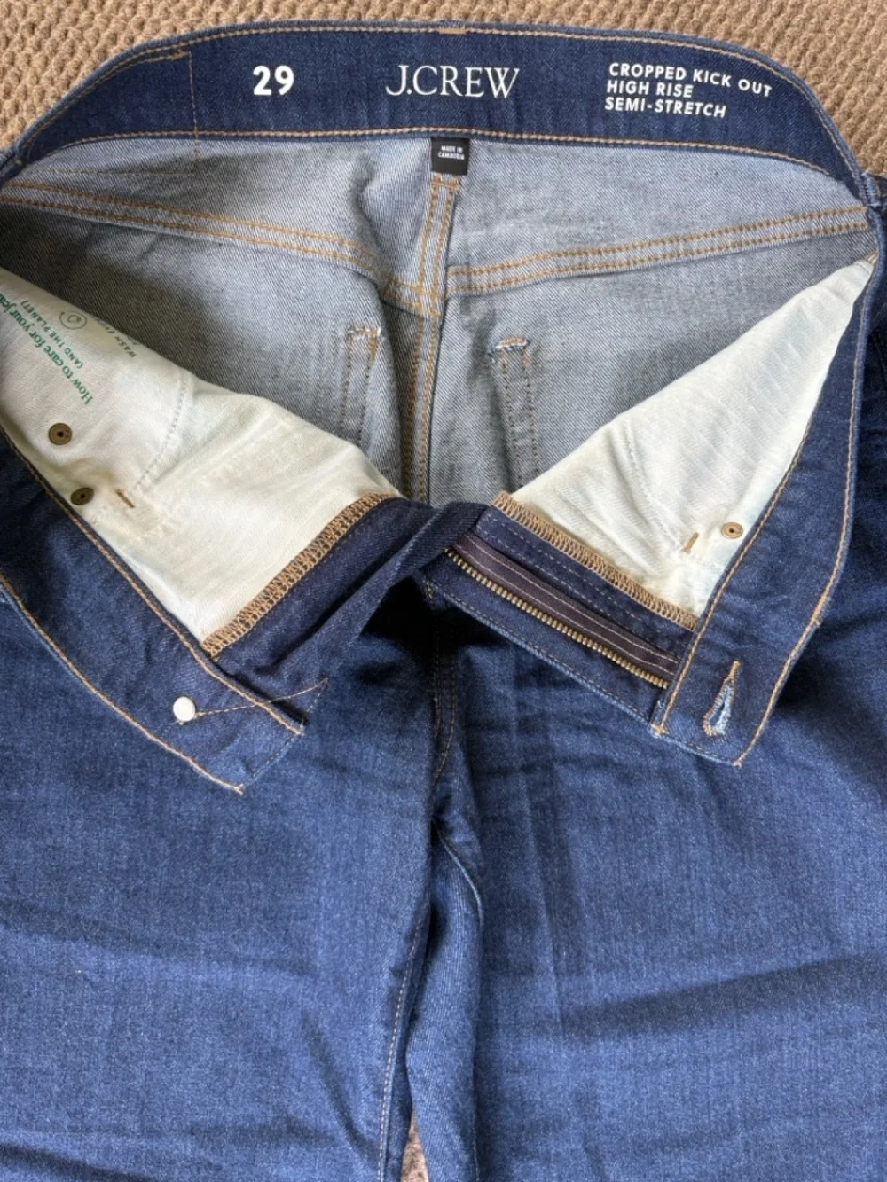 Like New J. Crew Cropped Kick Out High Rise Jeans Size 29